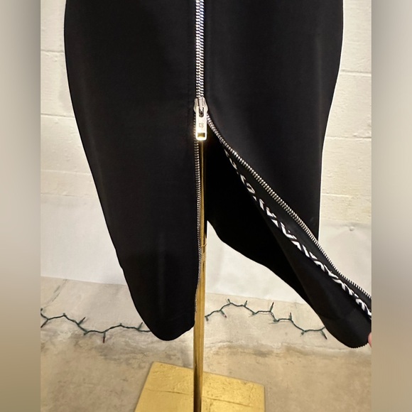 Givenchy Black and White Logo Crepe de Chine Stretch-Knit Midi Dress - Picture 10 of 16